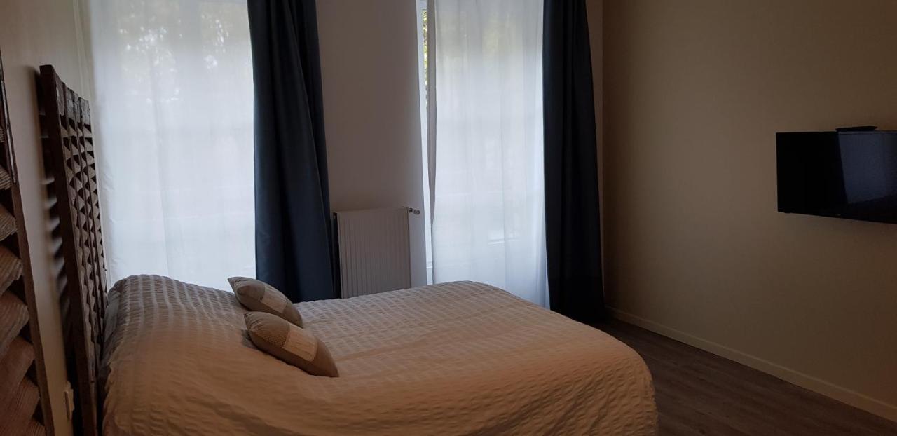 La Maison Virginie Appartements Climatises De 1 A 5 Pers Cosy Hyper Centre Cour Parking Linge Fibre Proximite Port Lac Canal Piscine Montargis Exterior foto